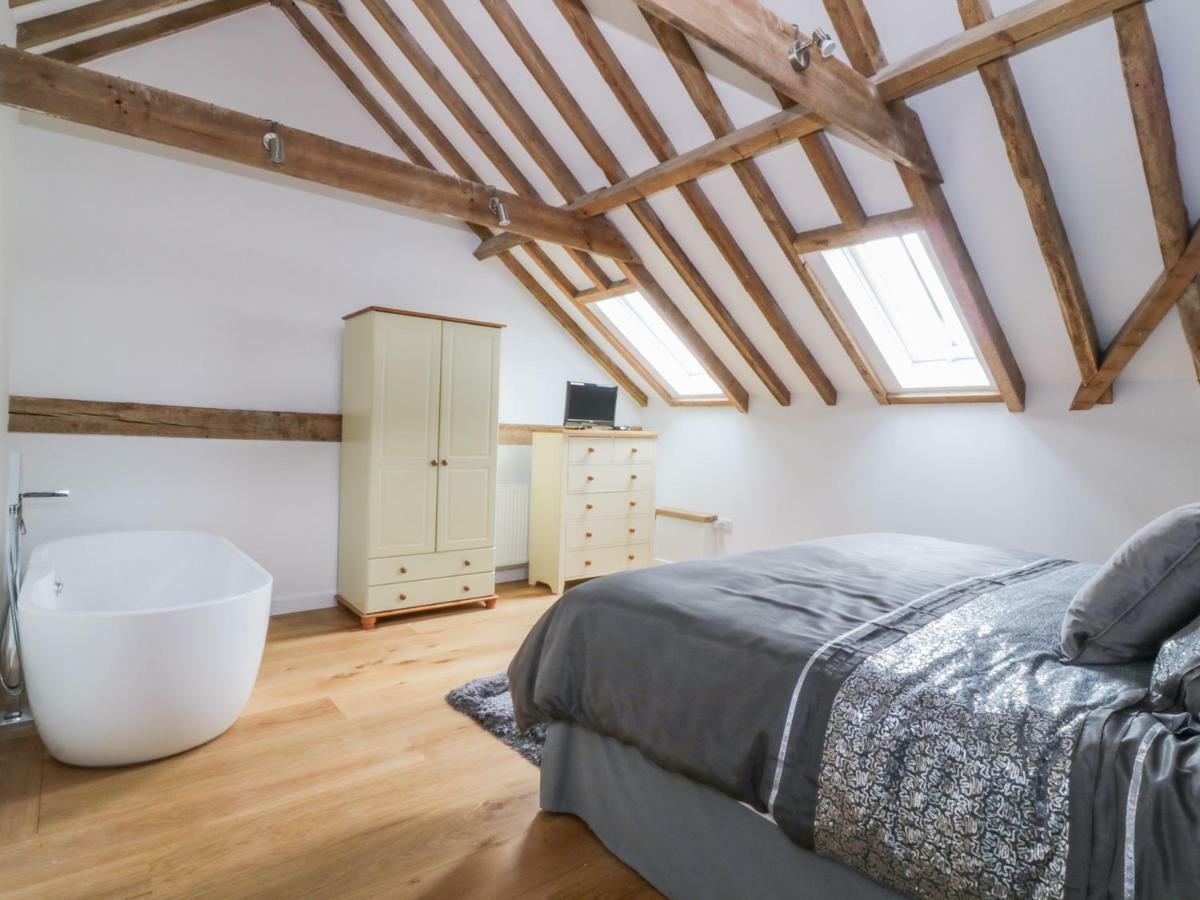 Grange Barn Villa Hessett ภายนอก รูปภาพ