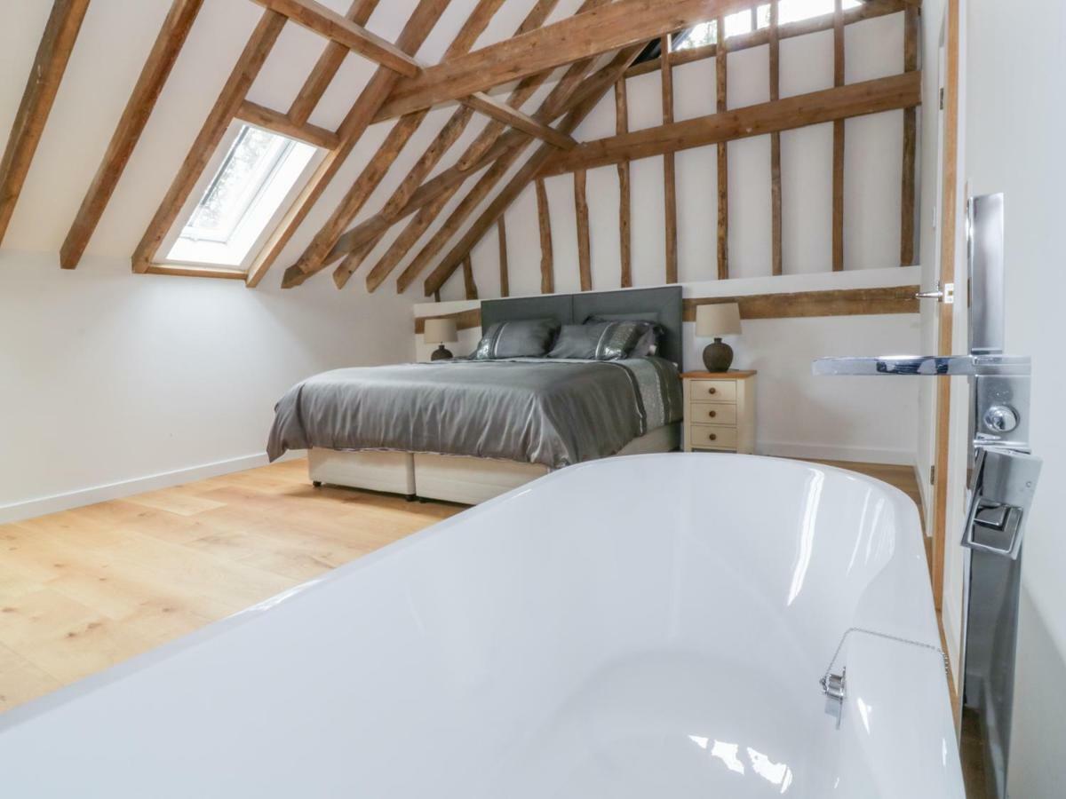 Grange Barn Villa Hessett ภายนอก รูปภาพ